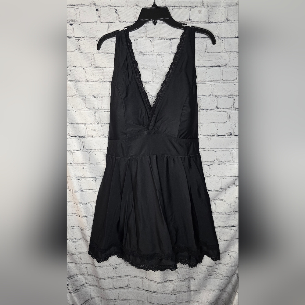 TORRID Black With‎ Lace Trim Wireless Swim Dress With Brief Size 5 / 28